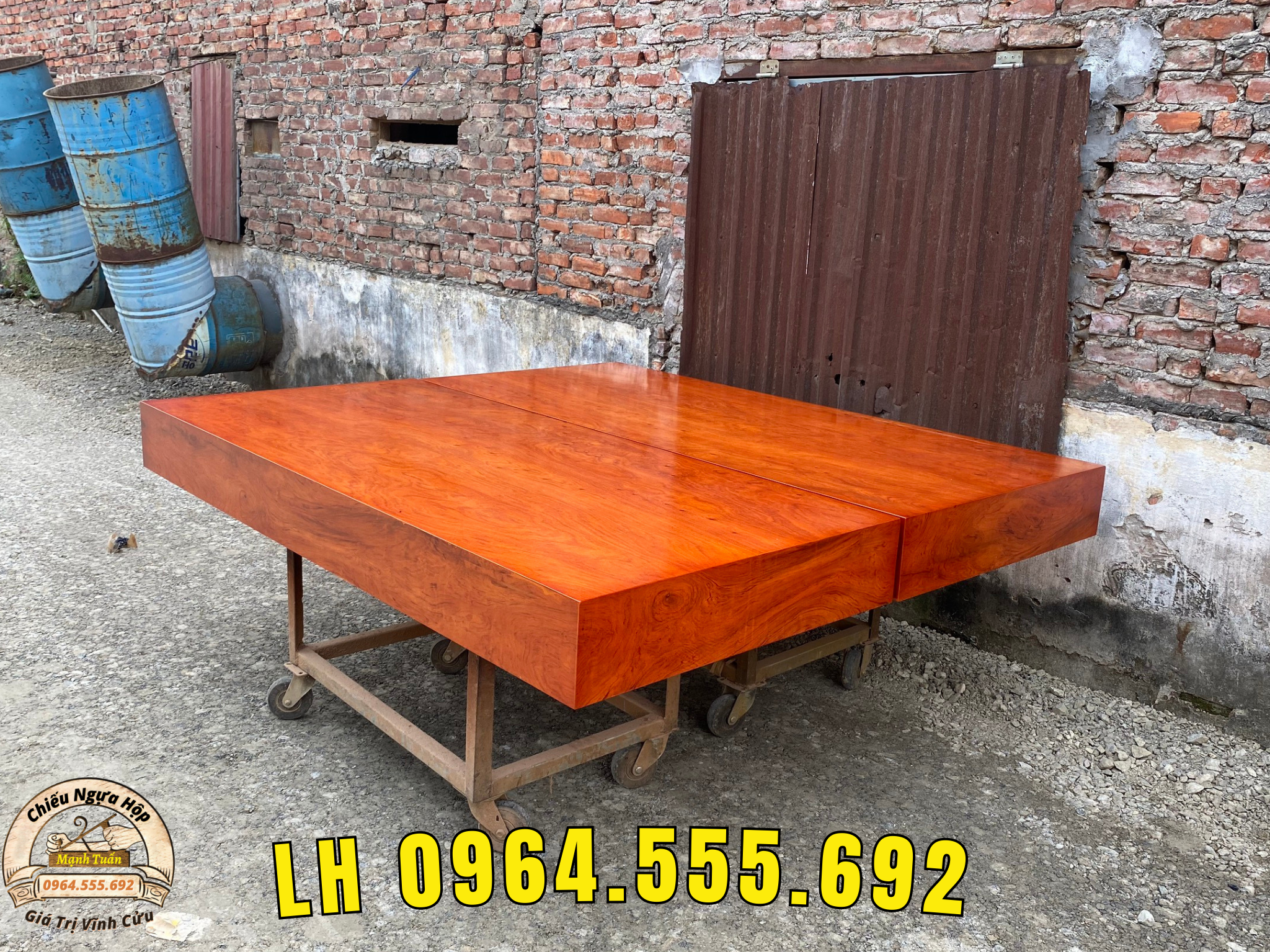 Chiếu Ngựa Hộp - Gỗ Hương Đá