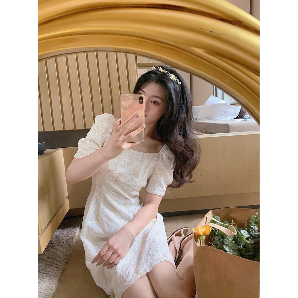 Đầm hoa đại cổ vuông dáng ngắn