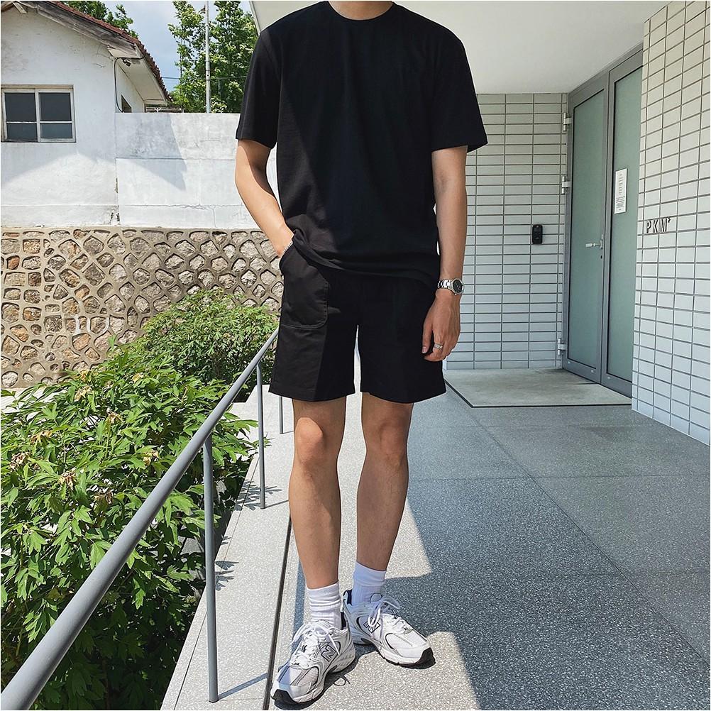 Áo thun nam đen trơn ngắn tay vải cotton cổ bo tròn thương hiệu RYAN form rộng phong cách Hàn Quốc