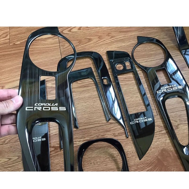 Bộ ốp trang trí nội thất TOYOTA CROSS 2020-2021 bộ 9 chi tiết vân titan cao cấp