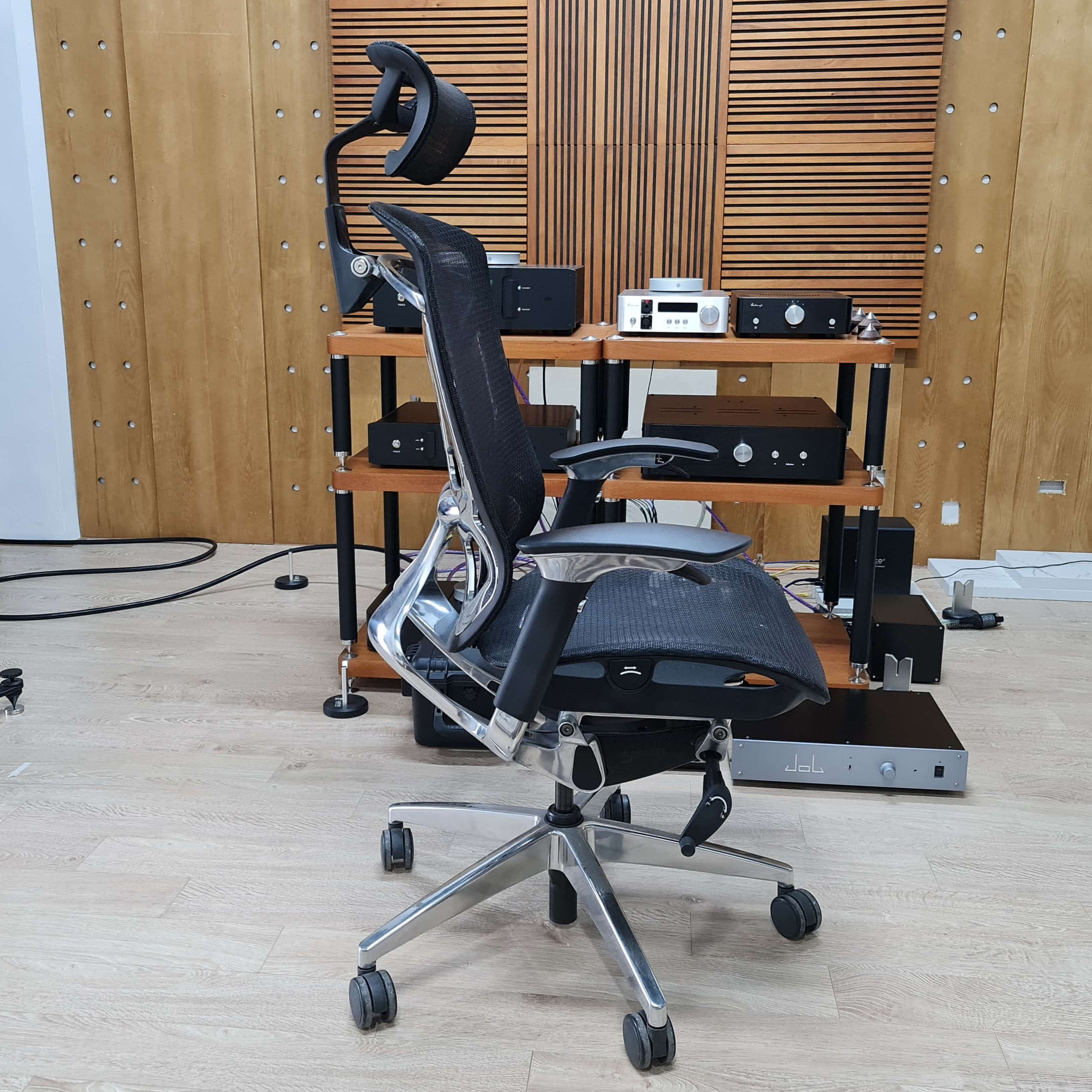 Ghế lưới văn phòng Ergonomic GTChair Dvary Butterfly