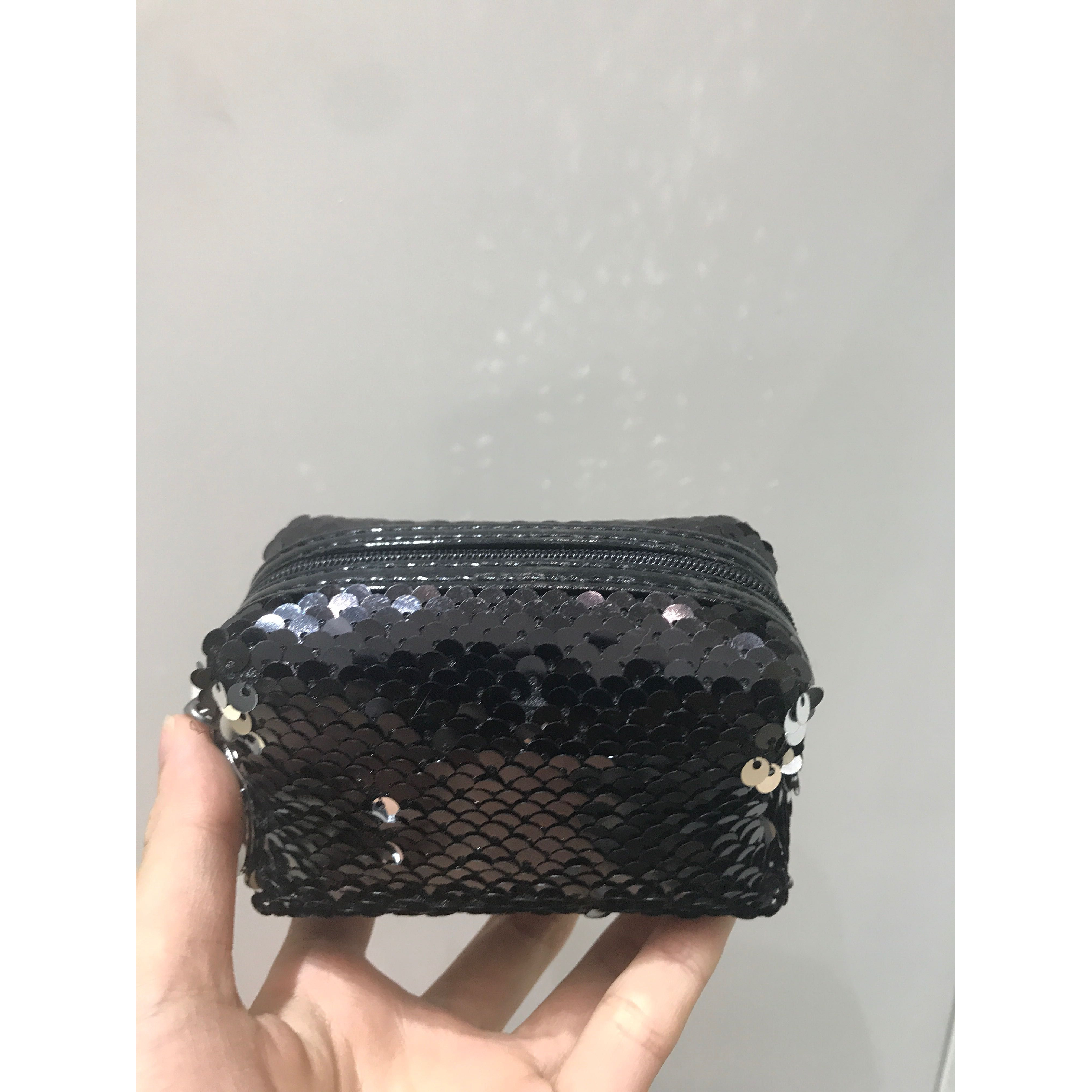 Móc khóa ví đính sequin lấp lánh 10x6x8cm - Đen