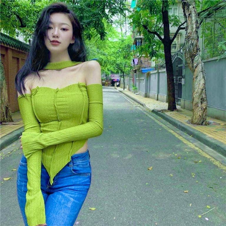 Áo Dài Tay Dáng Ôm Xẻ Tà Phong Cách Hồng Kông Cá Tính-Thời Trang-Kèm Dây Cổ Cá Tính