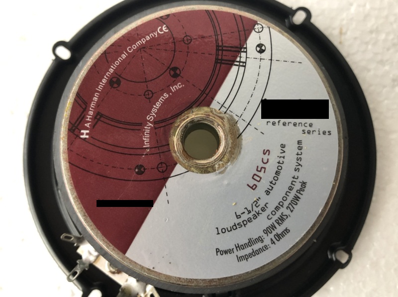 1 Đôi loa bass 16 cao cấp model 605CS, độ nhạy cao với 92dB mang lại những trải nghiệm âm thanh chân thực, sắc nét và rất tinh tế. Đồng thời hỗ trợ cho giọng hát trong trẻo, âm thanh nhẹ nhàng hay hơn