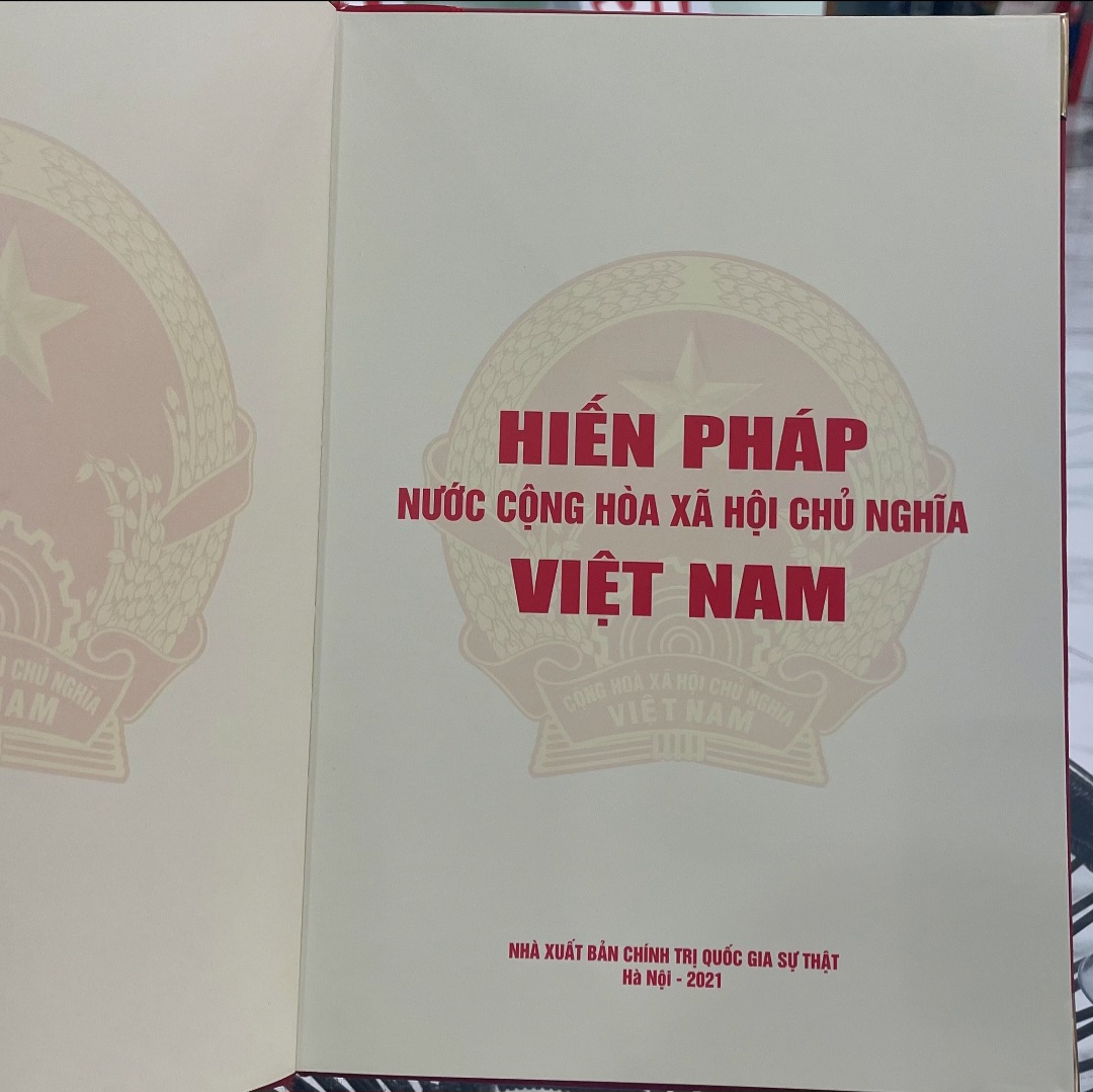 Quà tặng - Hiến pháp - Độc quyền