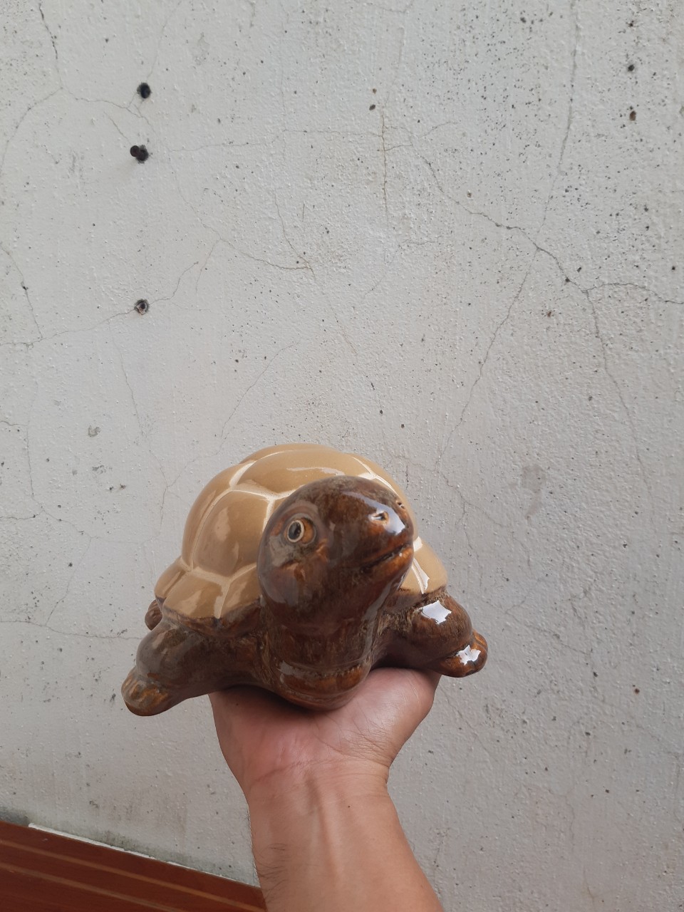 Tượng rùa mai vàng phong thủy bằng gốm