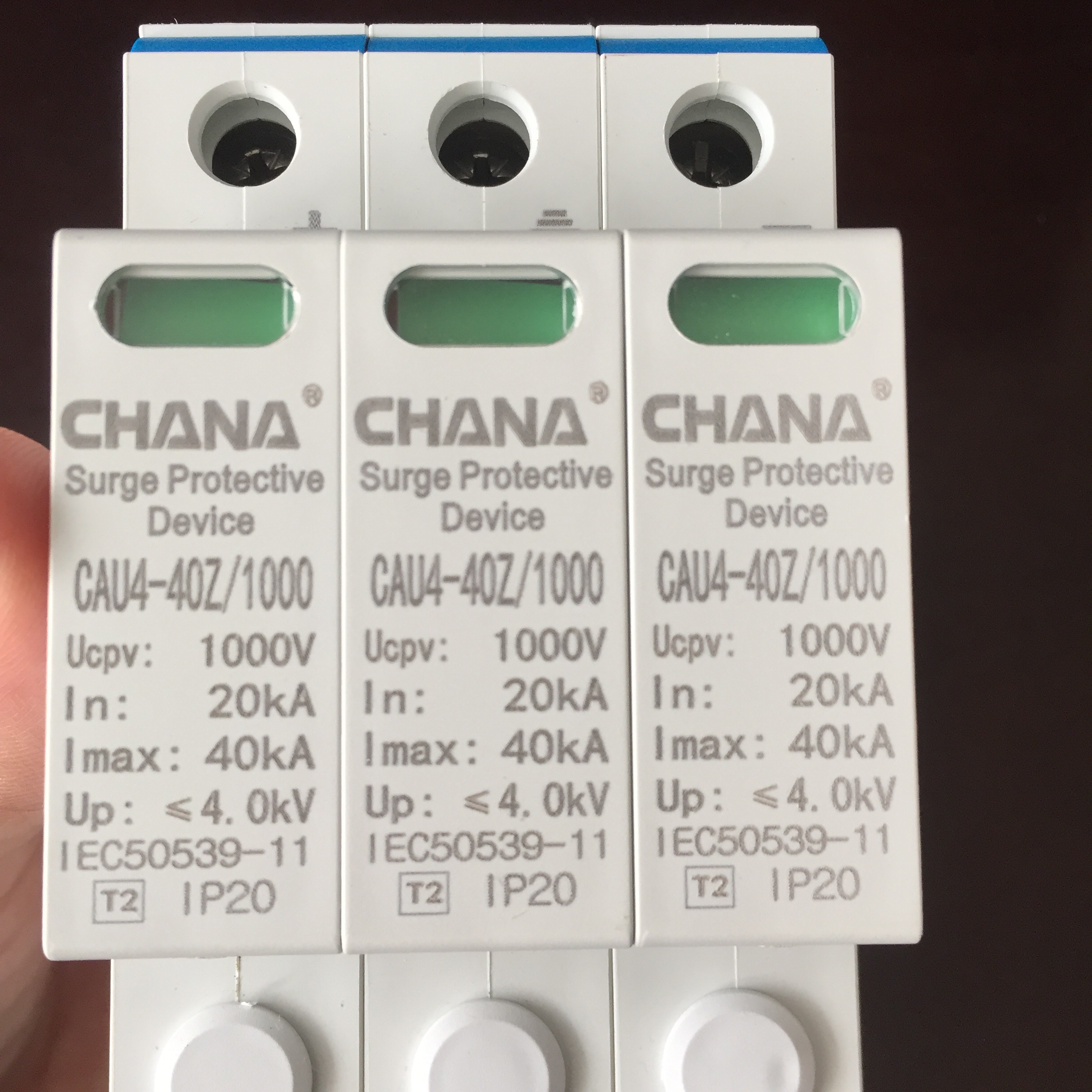 CB thiết bị chống sét lan truyền DC một chiều bảo vệ mạch bảo vệ quang điện GIVASOLAR CHANA DC 1000V