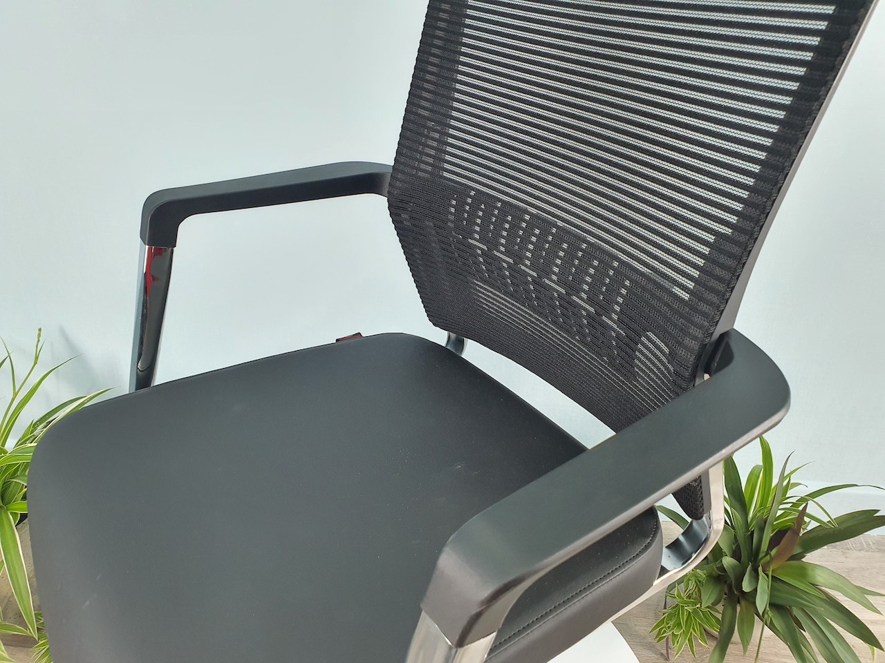 Ghế Làm Việc Chân Xoay Cao Cấp AMA-CM-B213AS-1