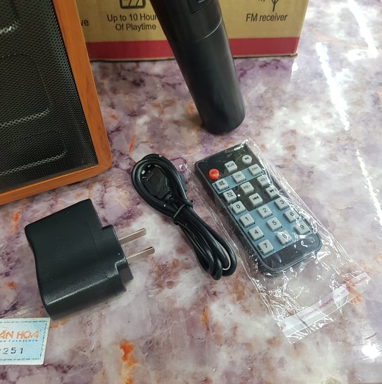 Loa Bluetooth Karaoke Zansong S89: Âm thanh chuẩn, thiết kế chắc chắn, Có 1 Micro không dây đi kèm