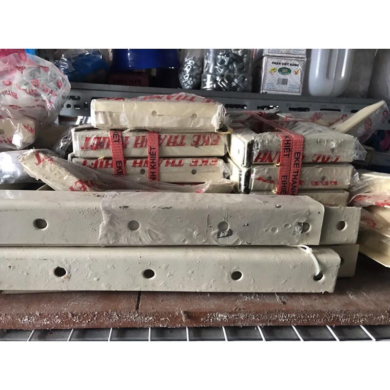 Ke vàng bắt tường,gỗ,betong các cỡ ke làm kệ