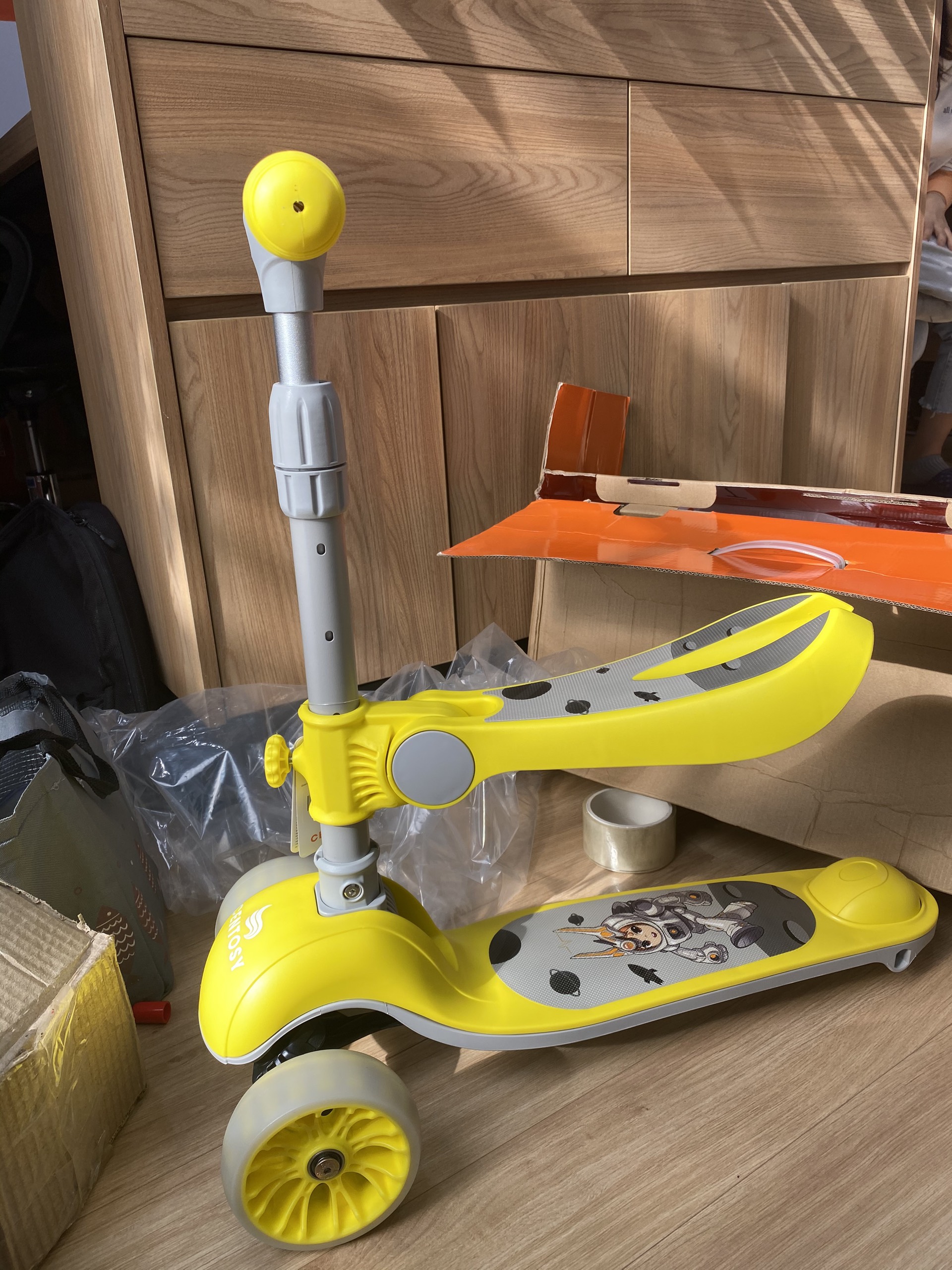 Xe Scooter Cho Bé Centosy S8, Có Bánh Đèn Phát Sáng, Có Ghế Phụ Tiện Lợi Cho Bé Từ 2-9 tuổi