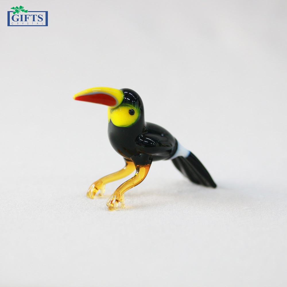 Tượng Chim Toucan thủy tinh màu 1370