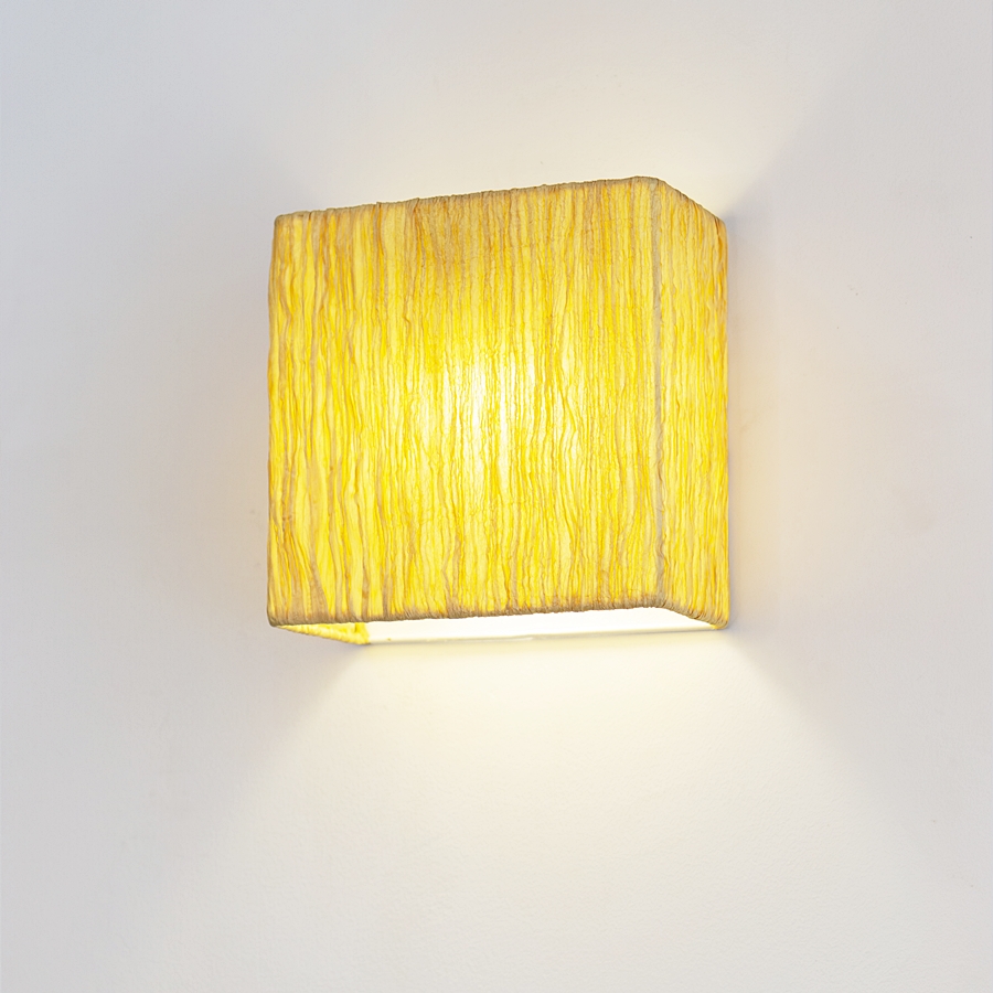 Đèn Áp Tường décor vuông nhỏ lụa nhăn