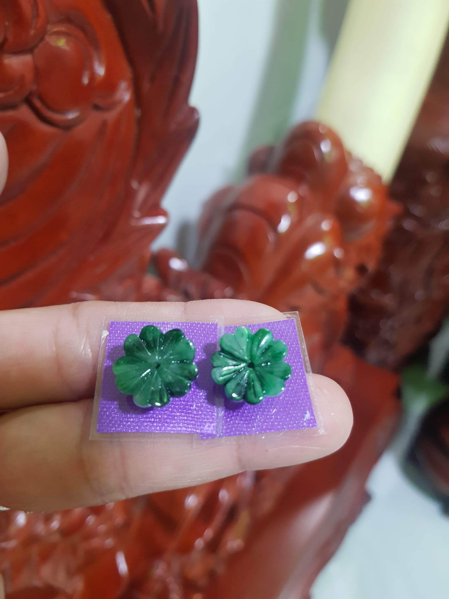 Đôi Bông Tai Bông Mai Trái Tim Size trung mới đẹp 14mm x 4mm Đá Ngọc cẩm thạch tự nhiên xanh đậm điểm sơn thủy bóng đẹp Nữ mệnh Thủy bọc vàng đeo rất đẹp sang ạ