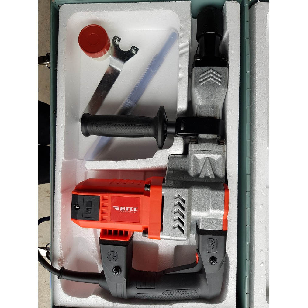 MÁY ĐỤC BÊ TÔNG 17MM BTEC BT8426 - HÀNG CHÍNH HÃNG