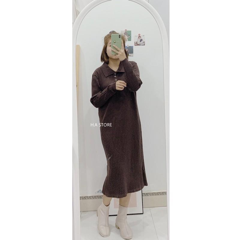 Đầm len cổ sen đính cúc