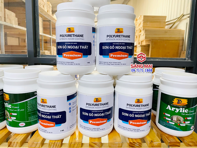 Sơn bóng gỗ dùng ngoài trời - Hộp 1kg - Sơn lau gỗ gốc nước: dễ sử dụng, không độc hại, an toàn cho sức khoẻ