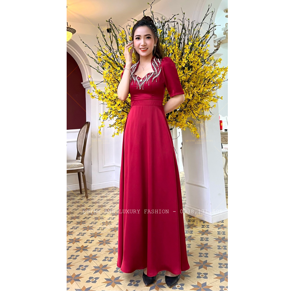 Váy Đầm Dạ Hội Nữ Hoàng Đỏ Đô Đính Đá Pha Lê Rosaleen Dress