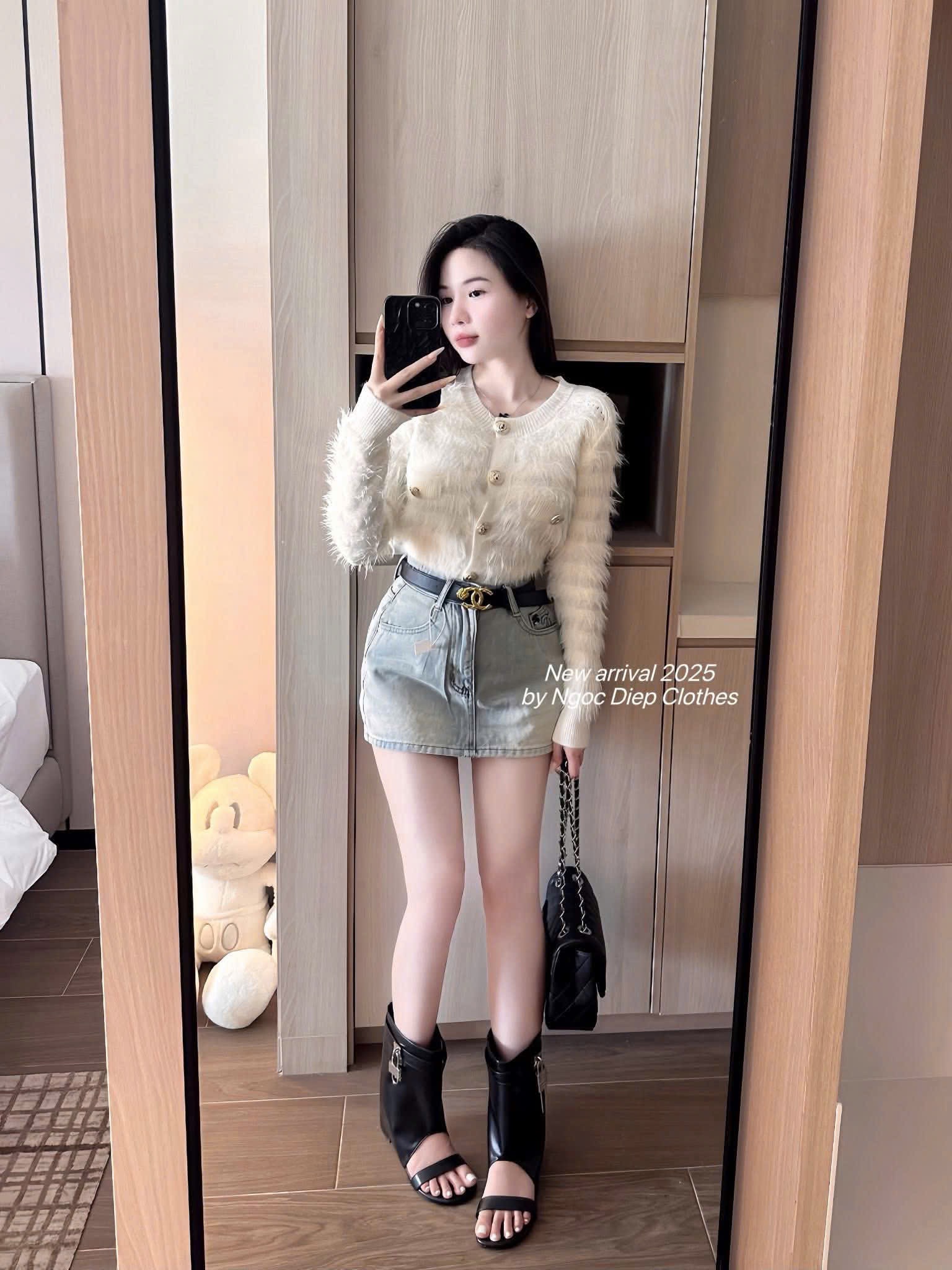Áo khoác len lông mềm tay dài nút vàng,dáng xinh sang dễ phối