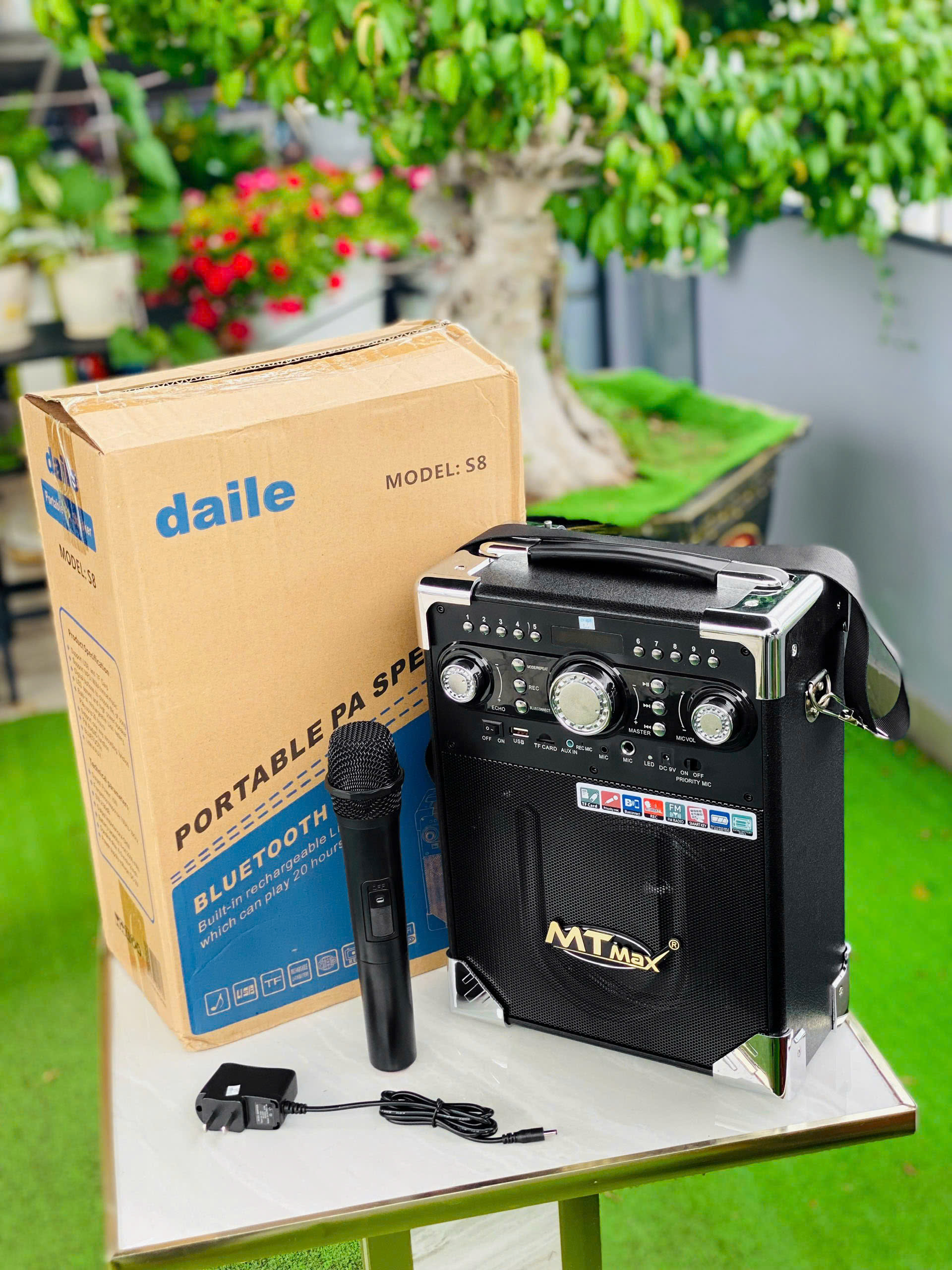 Loa sách tay karaoke Daile S8 bluetooth cắm USB - Thẻ nhớ Có Míc Không Dây Hàng Nhập Khẩu
