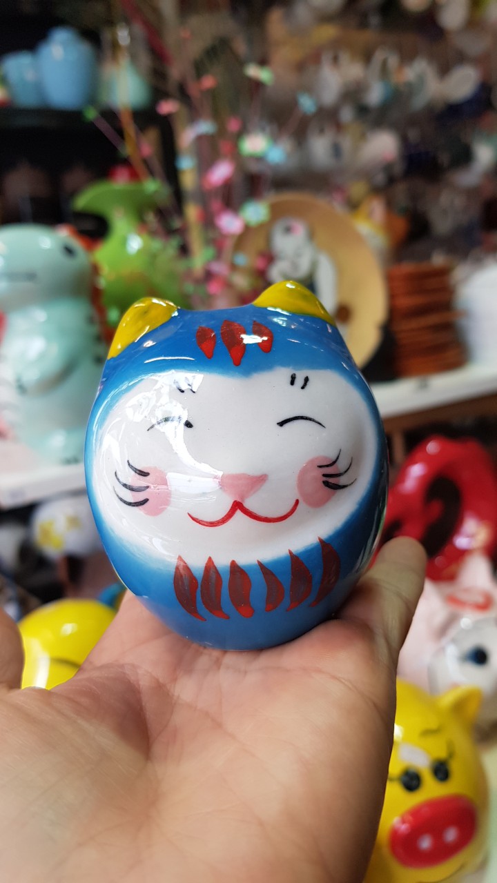 Heo đất tiết kiệm hình mèo trứng mini cute, gốm Bát Tràng, dễ thương nhiều màu, món quà xinh xắn tặng các bé, bạn bè. Giao màu ngẫu nhiên hoặc liên hệ shop để chọn mẫu. Giao từ HCM