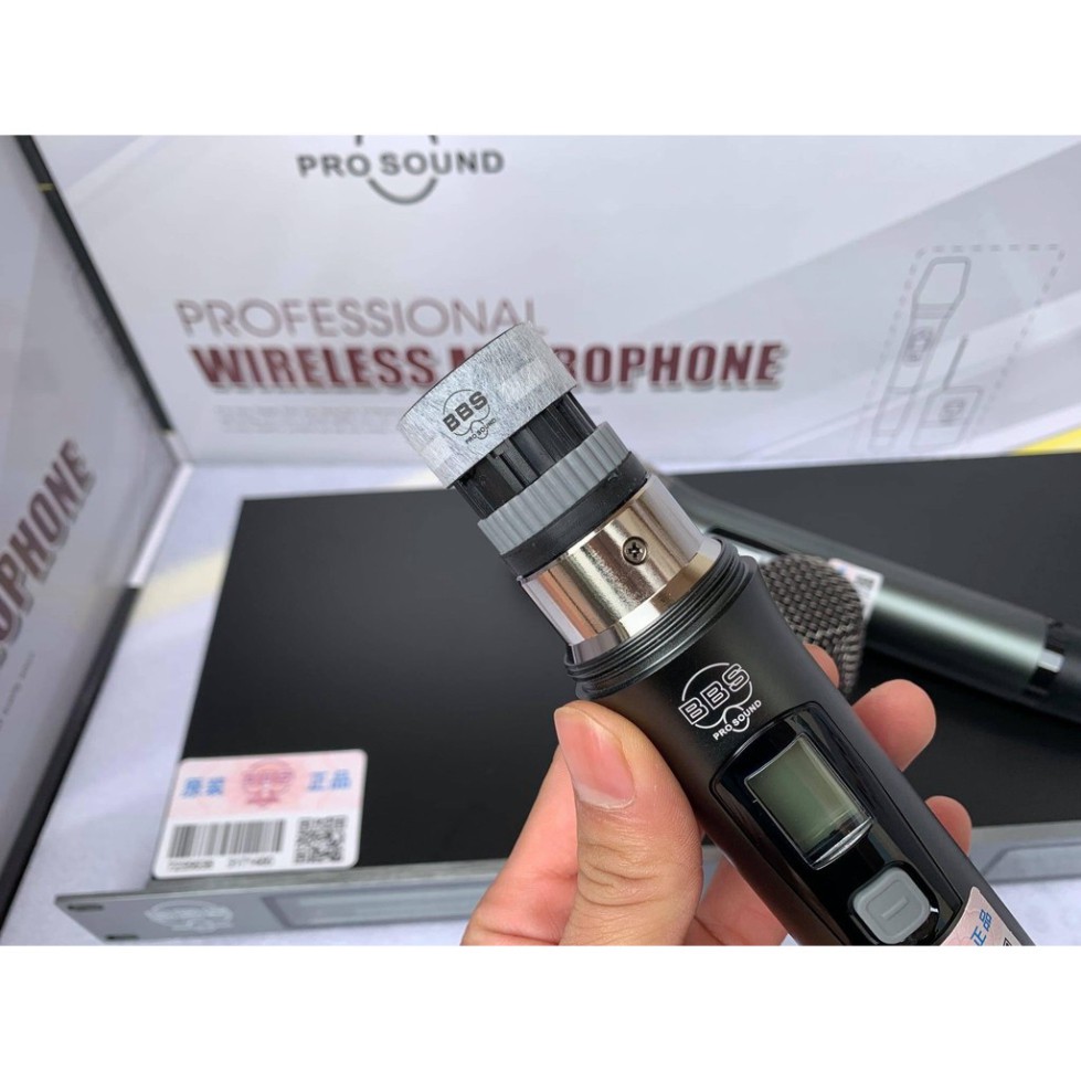Micro không dây BBS K868 - Mic karaoke gia đình, sân khấu - Độ nhạy cao, bắt sóng xa, chống hú rít - Thiết kế sang trọng, bắt mắt - Dễ dàng phối ghép với các thiết bị âm thanh khác - Hàng nhập khẩu