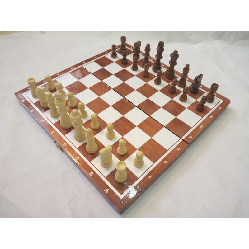 Bộ cờ vua gỗ cao cấp kích thước 35x35x 2cm ,giúo phát triển trí tuệ