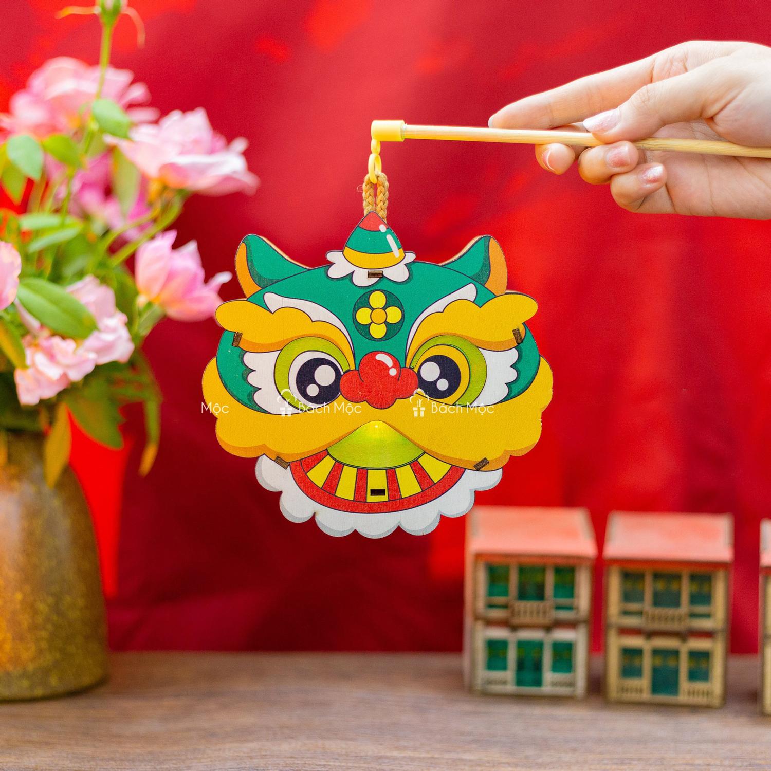 Lồng Đèn Trung Thu Gỗ 2 Mặt Màu - Bách Mộc - Đầu Lân