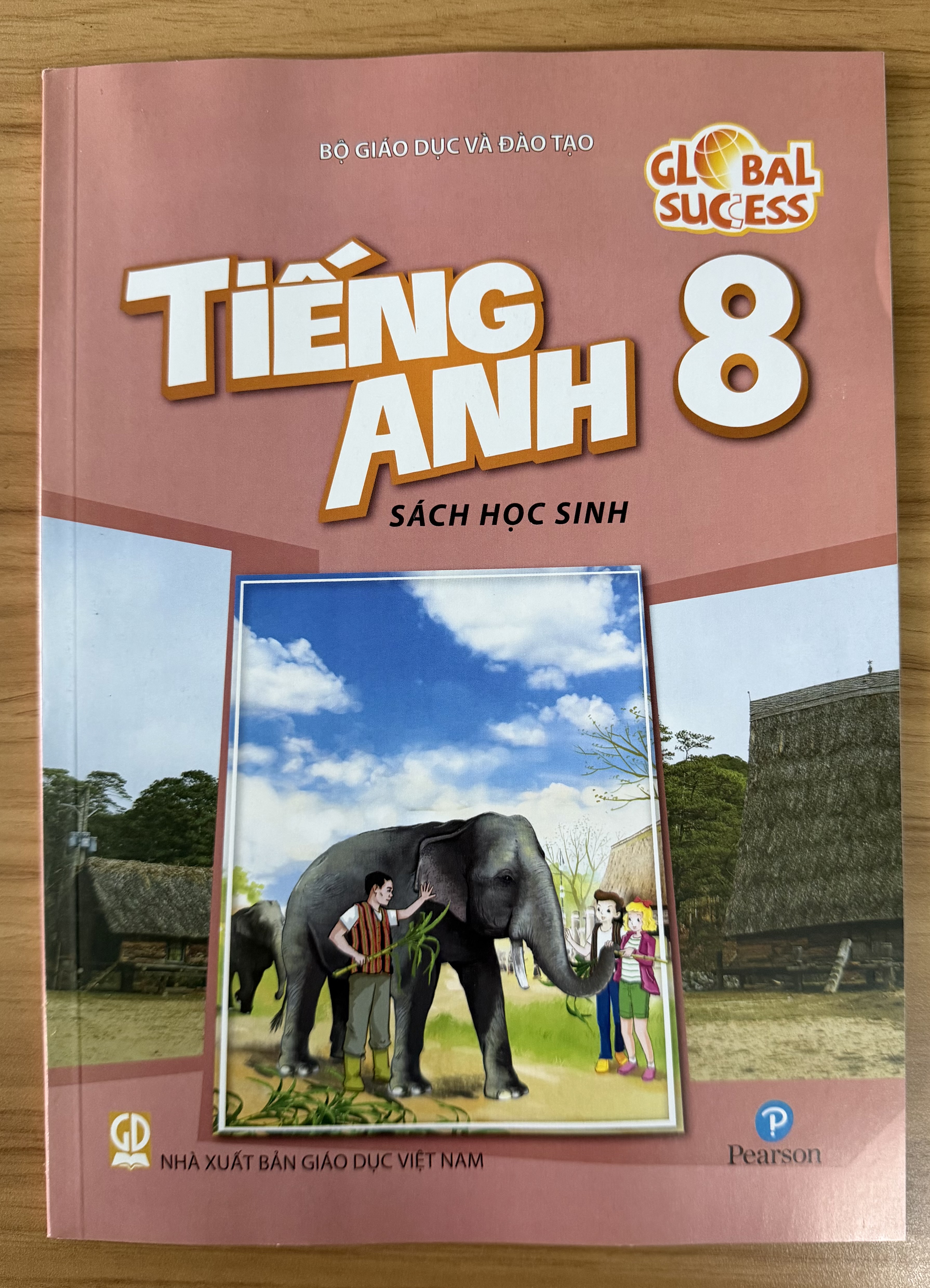Sách giáo khoa Tiếng Anh Lớp 8- Global Success- Sách Học Sinh (Kèm bìa bao, nhãn tên)