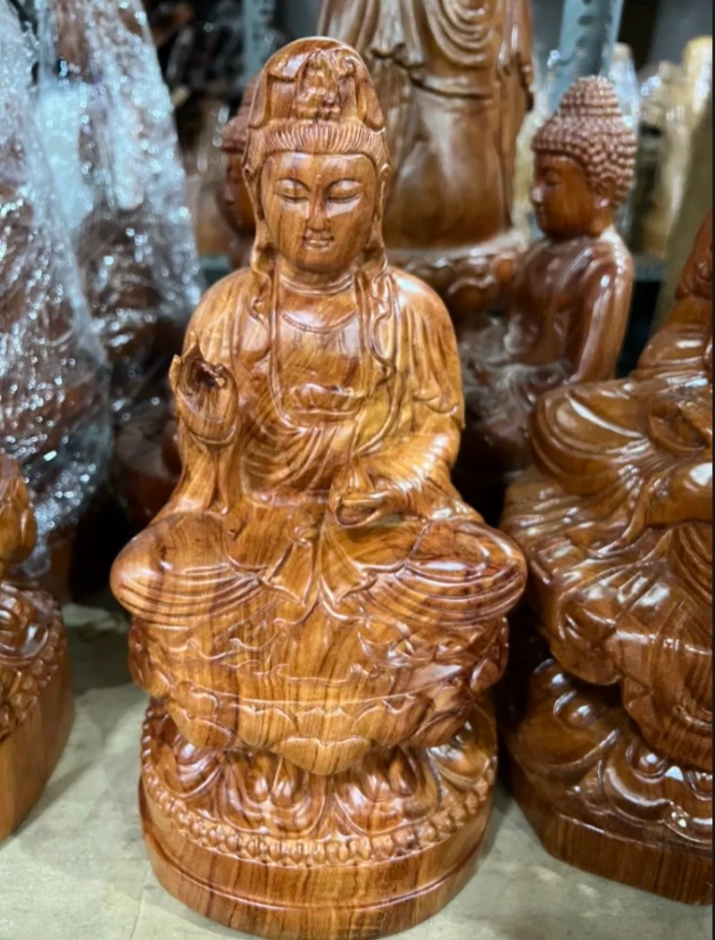 Tượng quan âm gỗ bách xanh cao 30 cm nguyên khối