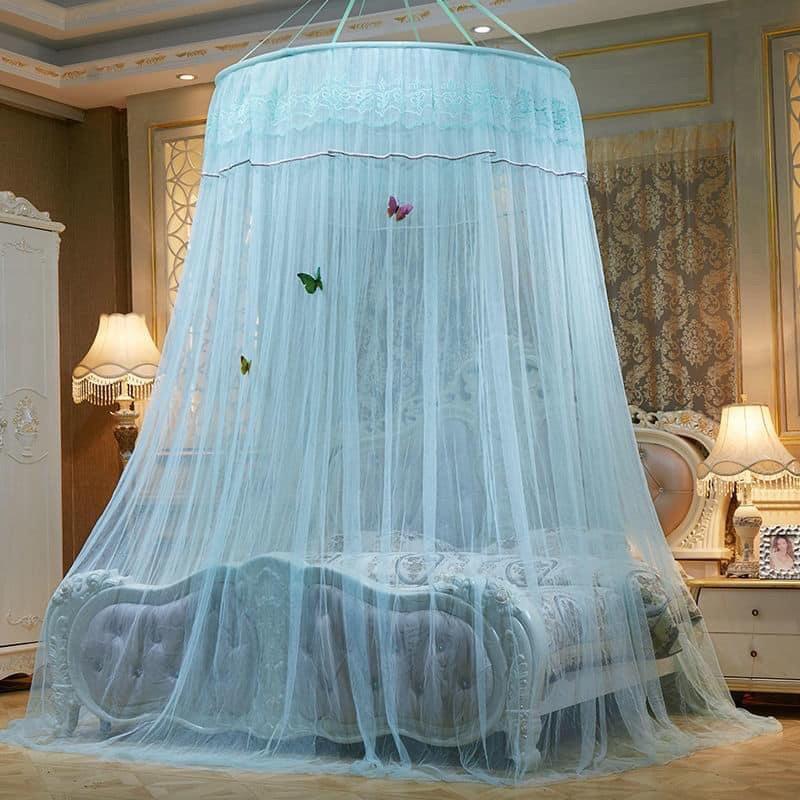 Màn trang trí đầu giường có viền ren trang trí