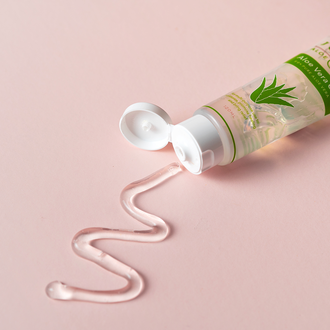 Gel dưỡng ẩm làm dịu da chiết xuất nha đam Jorubi 120ml