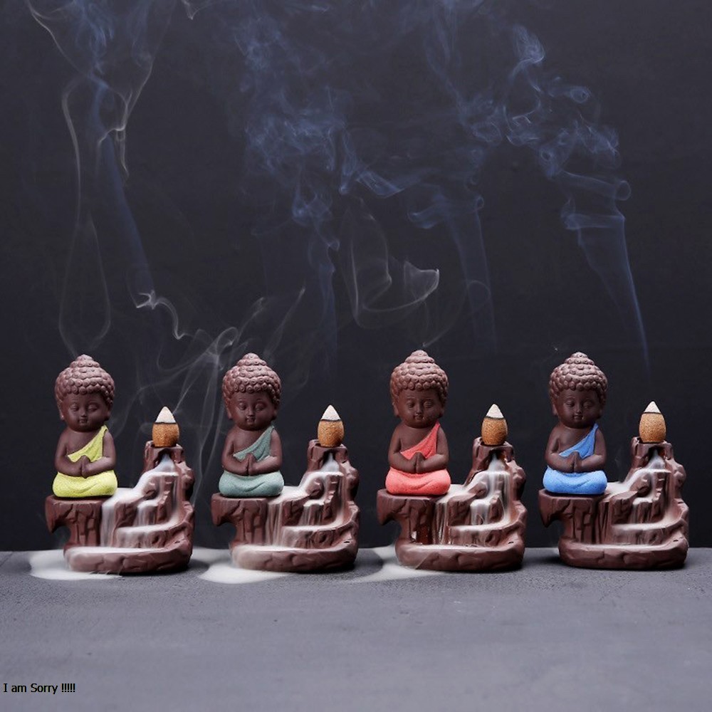 Thác khói trầm hương tượng phật tọa sơn tặng 3 nụ trầm