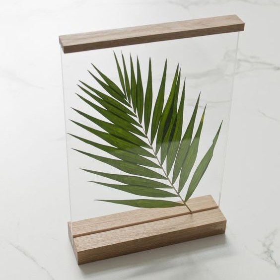 Khung Tranh Kép Gỗ Để Bàn A4 | FRAME BETWEEN