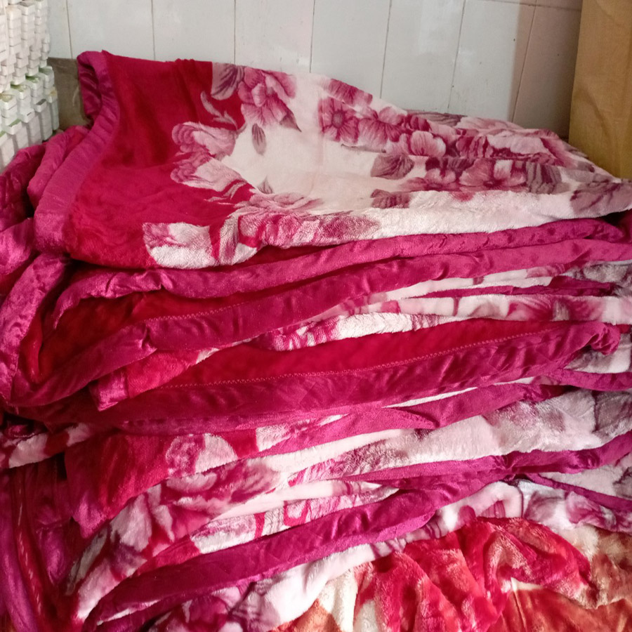 Chăn siêu nhẹ 2 lớp lông nhung mềm mượt Hàng đẹp dày 2cm