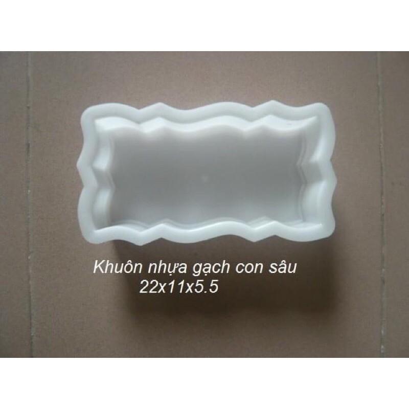 Khuôn Nhựa Gạch Con Sâu Về Số Lượng Lớn