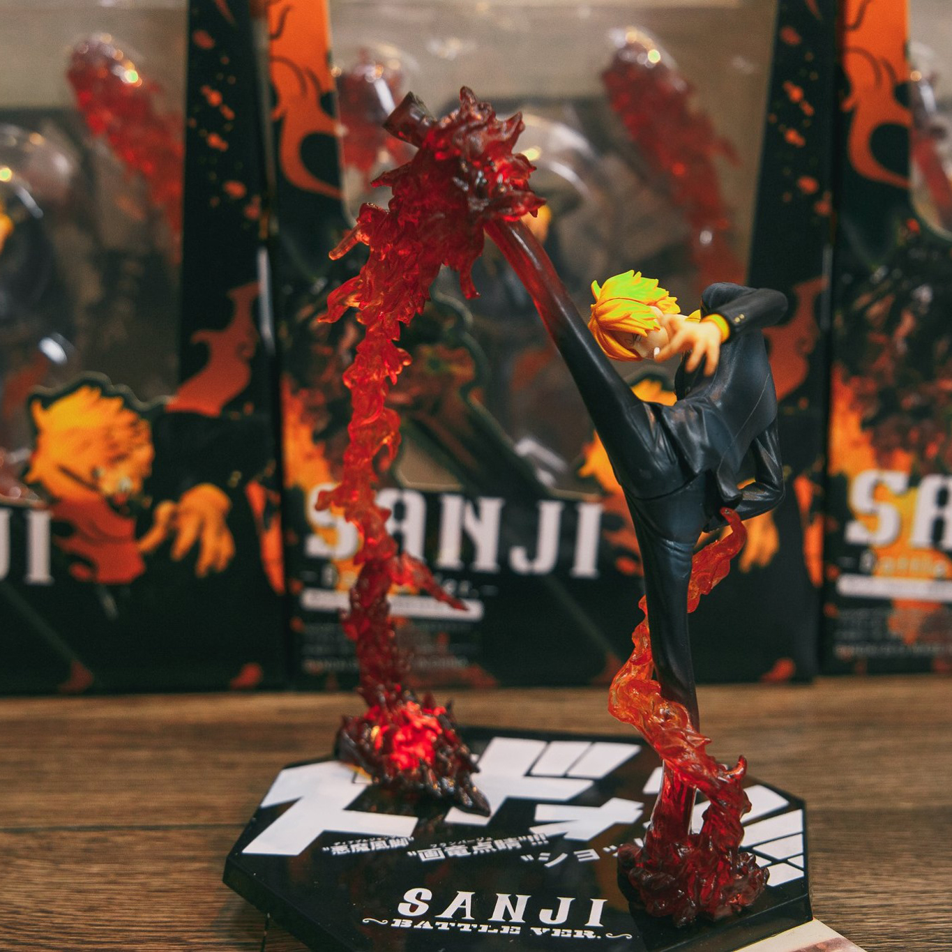 Mô hình Sanji đá lửa battle ver