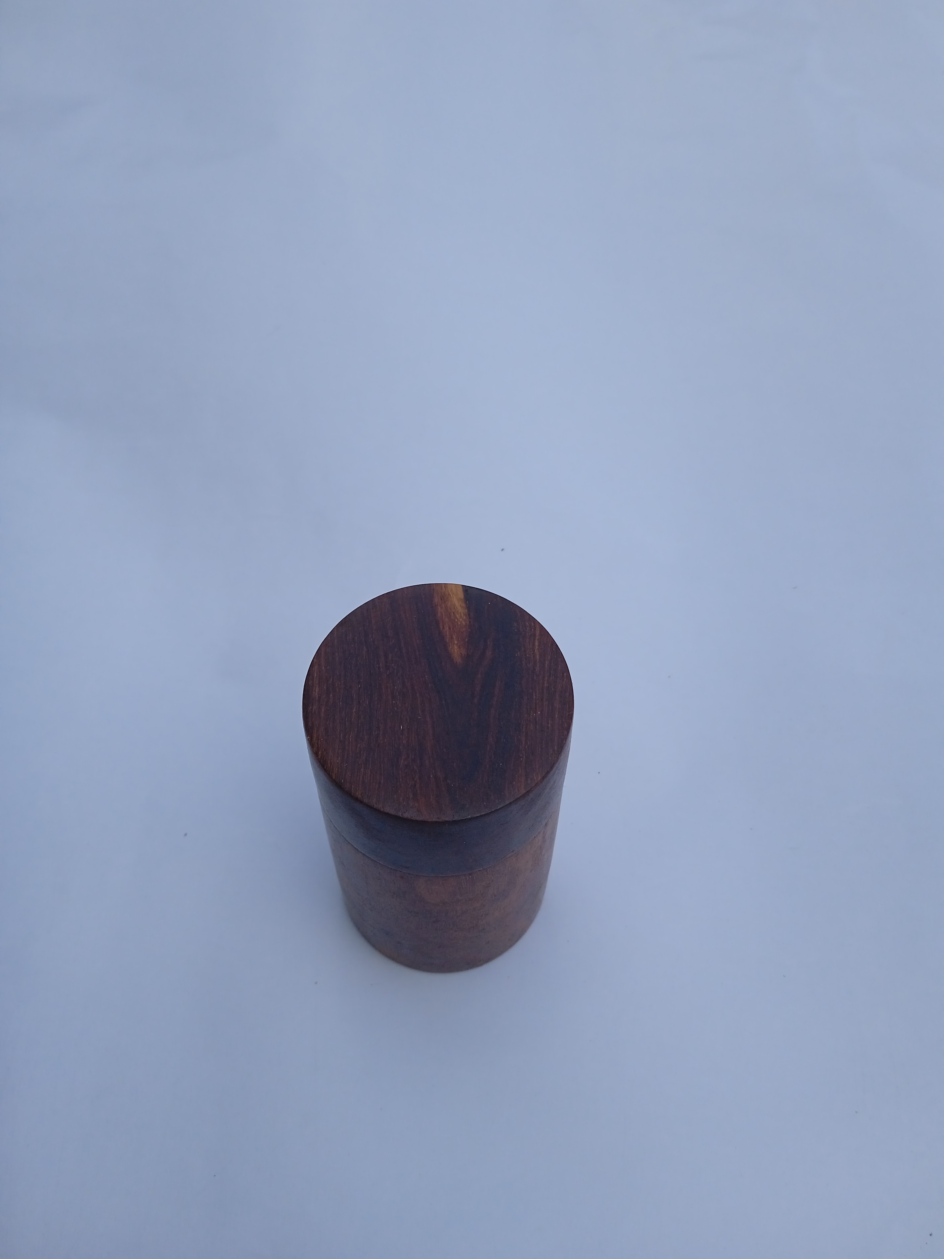 Lọ đựng tăm gỗ trắc NH HOME hình trụ