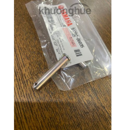 Chốt gác chân sau xe Sirius FI 6 ly chính hãng Yamaha