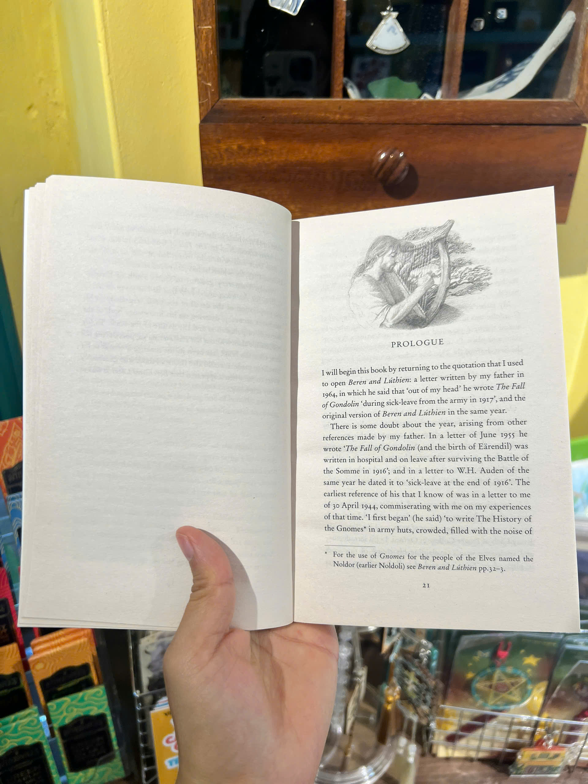 Sách - The Fall of Gondolin by J.R.R. Tolkien - Tales of Middle Earth Series | Fantasy / Ngoại văn