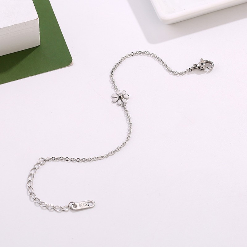 Lắc Chân Hoa Cúc Titan Ko Đen TT 2920