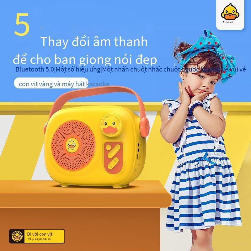 Máy hát karaoke trẻ em phong cách mới nhất micro tích hợp đồ chơi karaoke thông minh âm thanh trẻ em sản phẩm máy búp bê Đài Loan