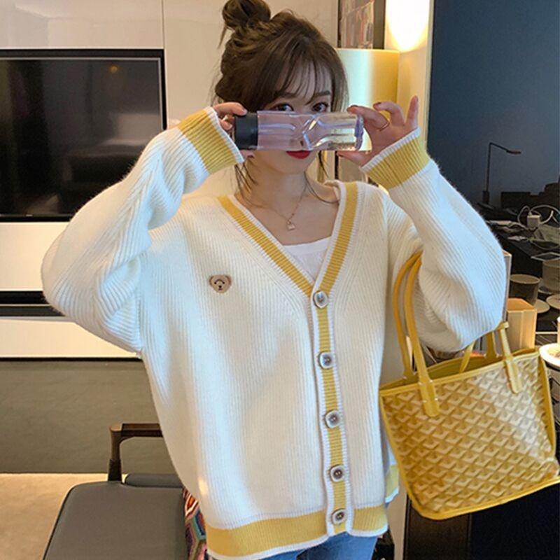 MS467 Áo cardigan len thêu gấu viền màu