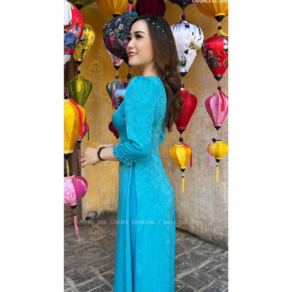 Áo Dài Xanh Biển Truyền Thống Gấm Hoàng Gia Cổ Tròn Tay Lỡ Cao Cấp Kora Dress