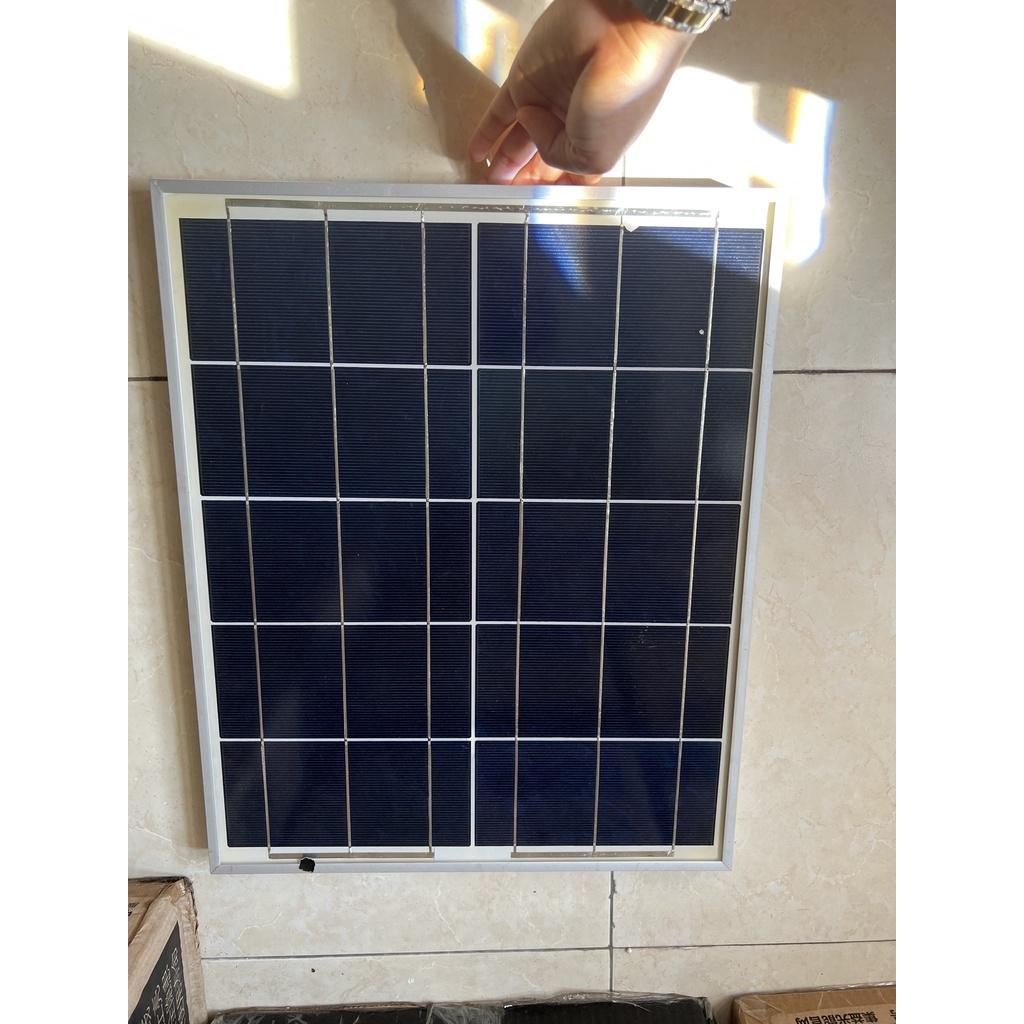 Đèn đường LED 10W cao cấp, năng lượng mặt trời, tự động điều khiển sáng tối. Kích thước: 350*350*375mm.Hàng mới thanh lý