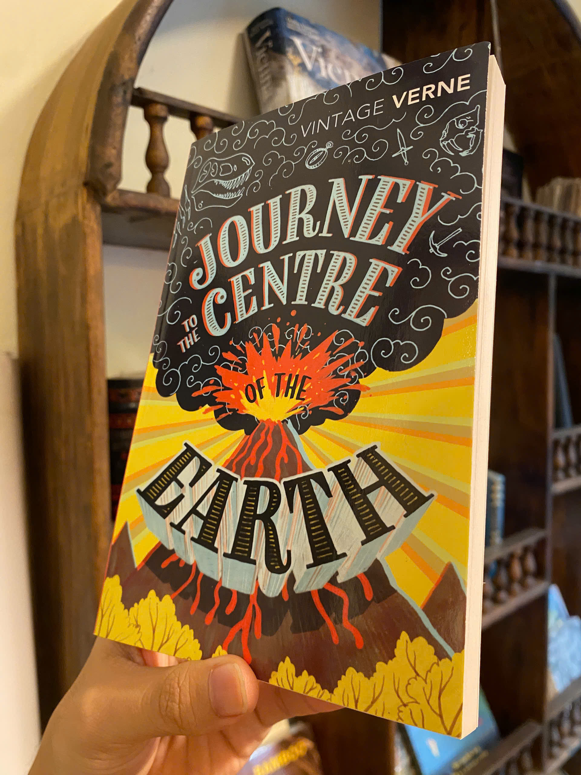 Sách - Journey to the Centre of the Earth by Jules Verne | Classics /  Science Fiction / Ngoại văn
