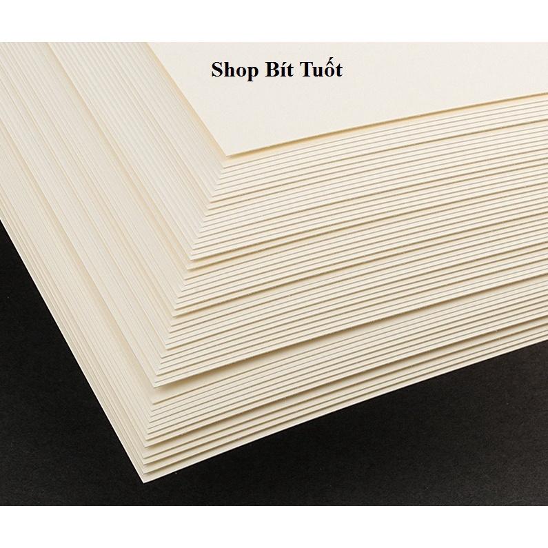 Giấy bìa cứng trắng 300 gramhộp quà A5