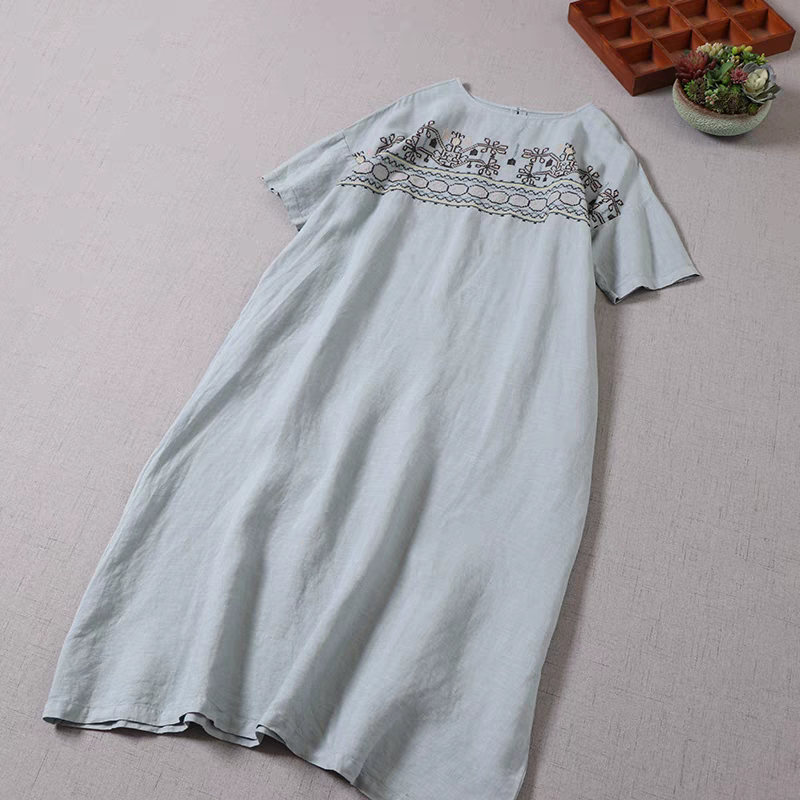 Đầm Đũi suông cổ tròn ngắn tay, thiết kế cơ bản, chất liệu đũi mềm mát, thoải mái khi mặc ARCTIC HUNTER AH202