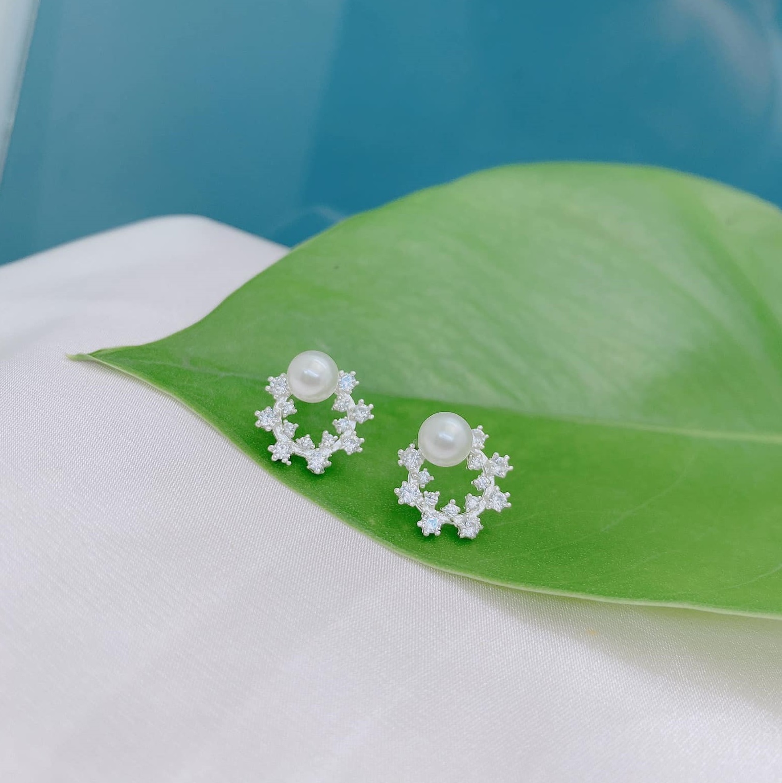 Bông tai bạc gắn trai xinh chất liệu bạc s925 MS06t2