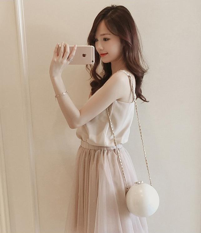 Chân váy tulle xòe tròn dáng nhọn kem - CV051